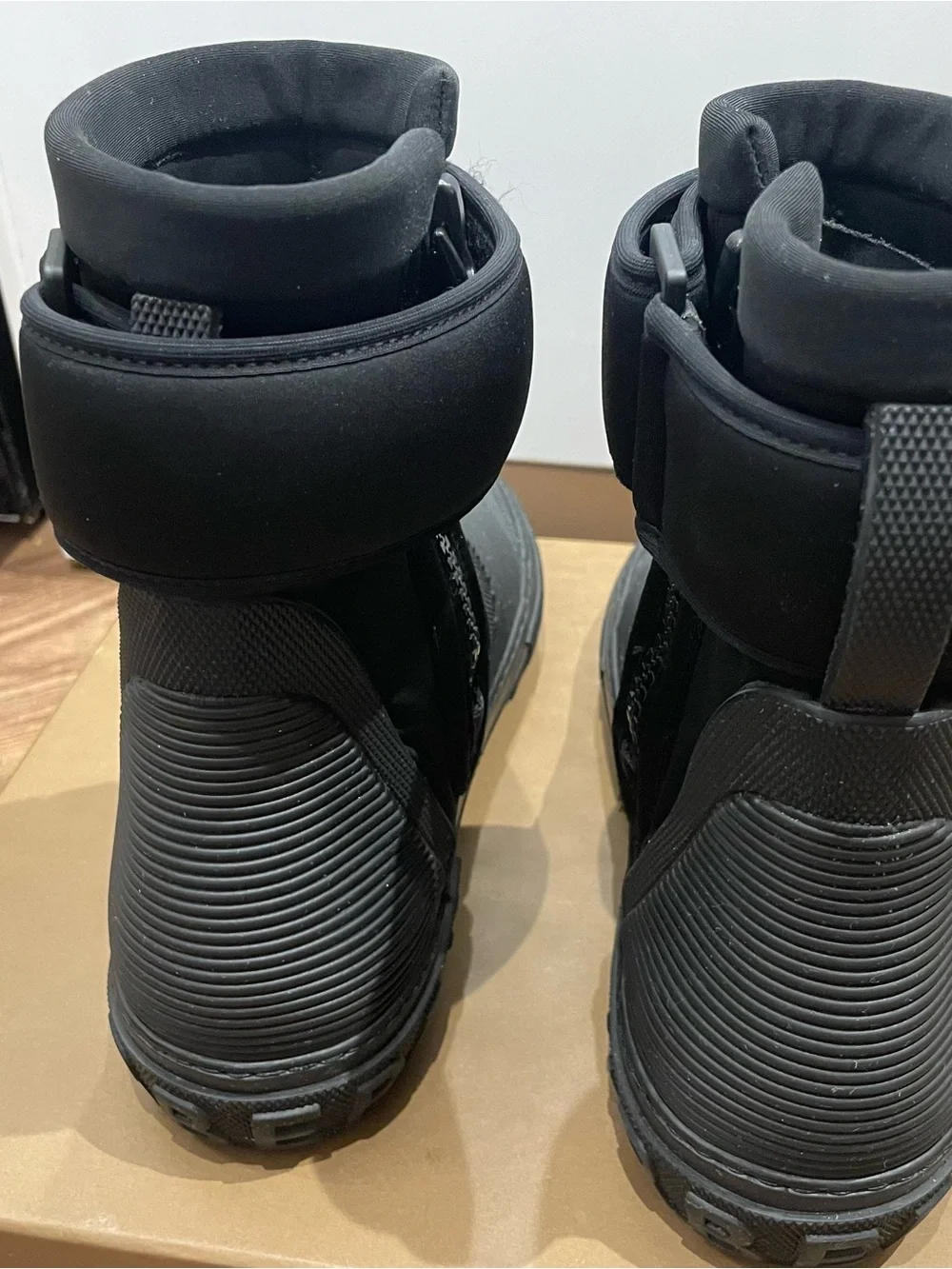 Burberry Black Men's High-Top Ribbed Boots